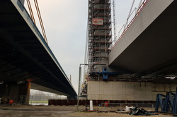 Foto von der Baustelle der Rheinbrücke Duisburg-Neuenkamp