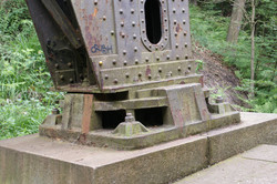 ein Foto des Brückenauflagers der Müngstener Brücke 