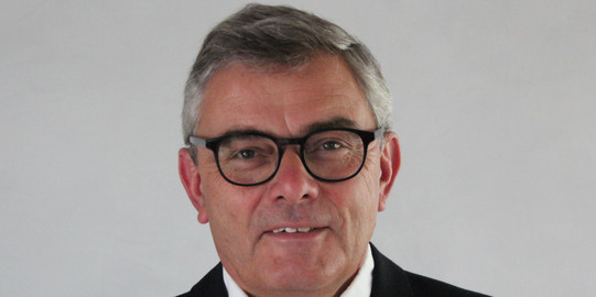 Dieter Ungermann Lehrstuhlinhaber Prof. Dr. Dieter Ungermann