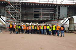 Duisburg-Neuenkamp Gruppenbild 2023 Duisburg-Neuenkamp Gruppenbild vor dem Hohlkasten