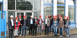 ein Foto der Exkursion zur Siegener Verzinkerei in Bochum