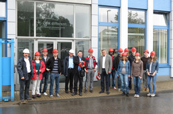 ein Foto der Exkursion zur Siegener Verzinkerei in Bochum