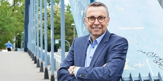 Lehrauftrag für den Lehrstuhl Stahlbau Peter Langenberg